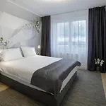 Cliche Luxury Apartment